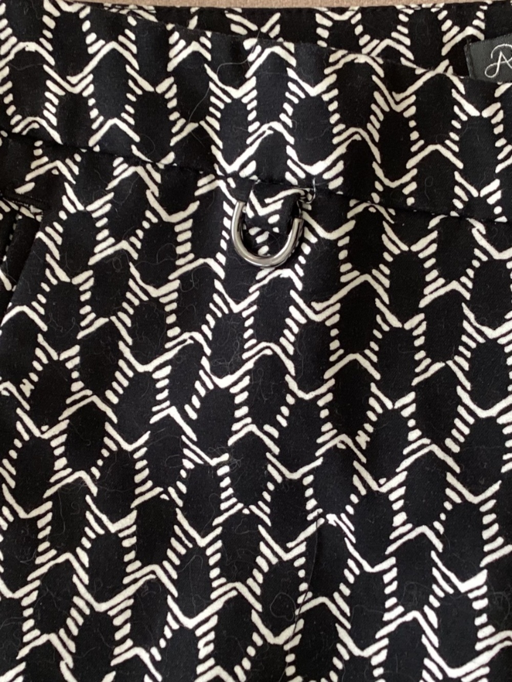 ADRIANNA PAPELL - BLACK WHITE COTTON PANTS - SIZE 6 - Picture 3 of 9